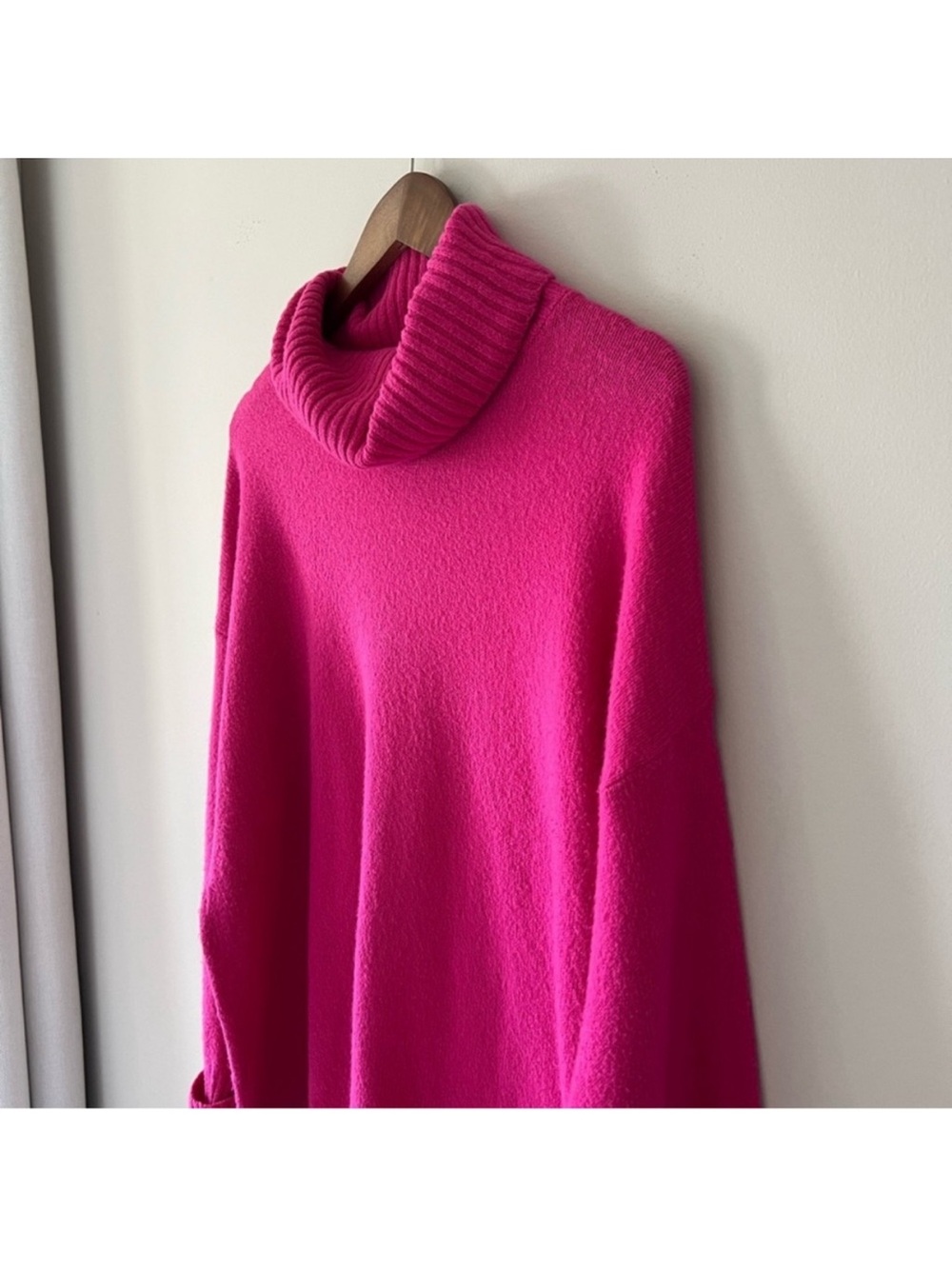 Old Navy Cozy Hot Pink Turtleneck Sweater Oversized Tunic Size Large Petite - Picture 5 of 12